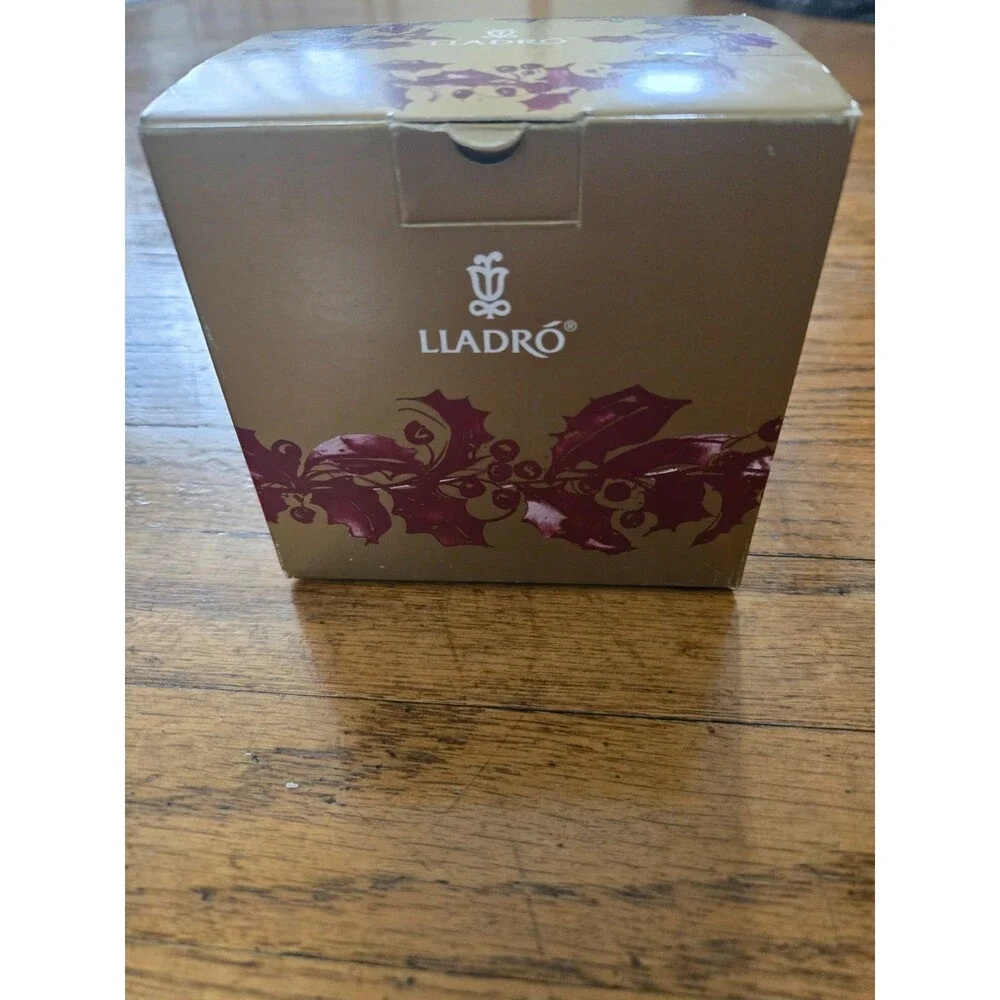 Lladro 2010 Annual Christmas Bell Ornament New In Original Box